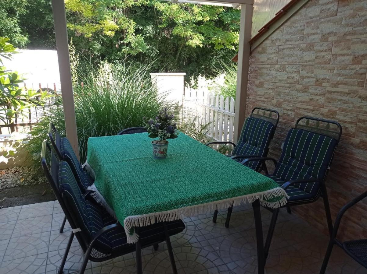 Sommer Ferienhaus บาลาตอนซาร์โซ ภายนอก รูปภาพ